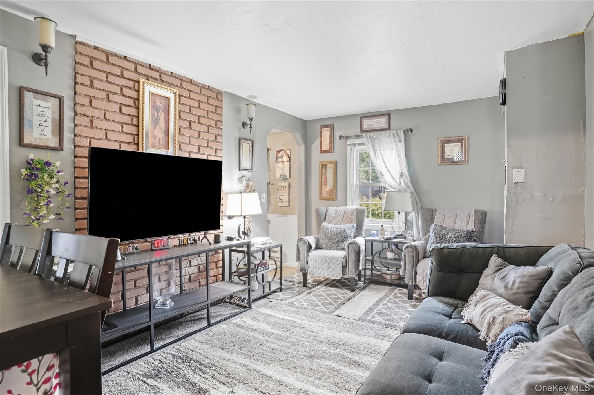 291 1st Street Property Photo 14