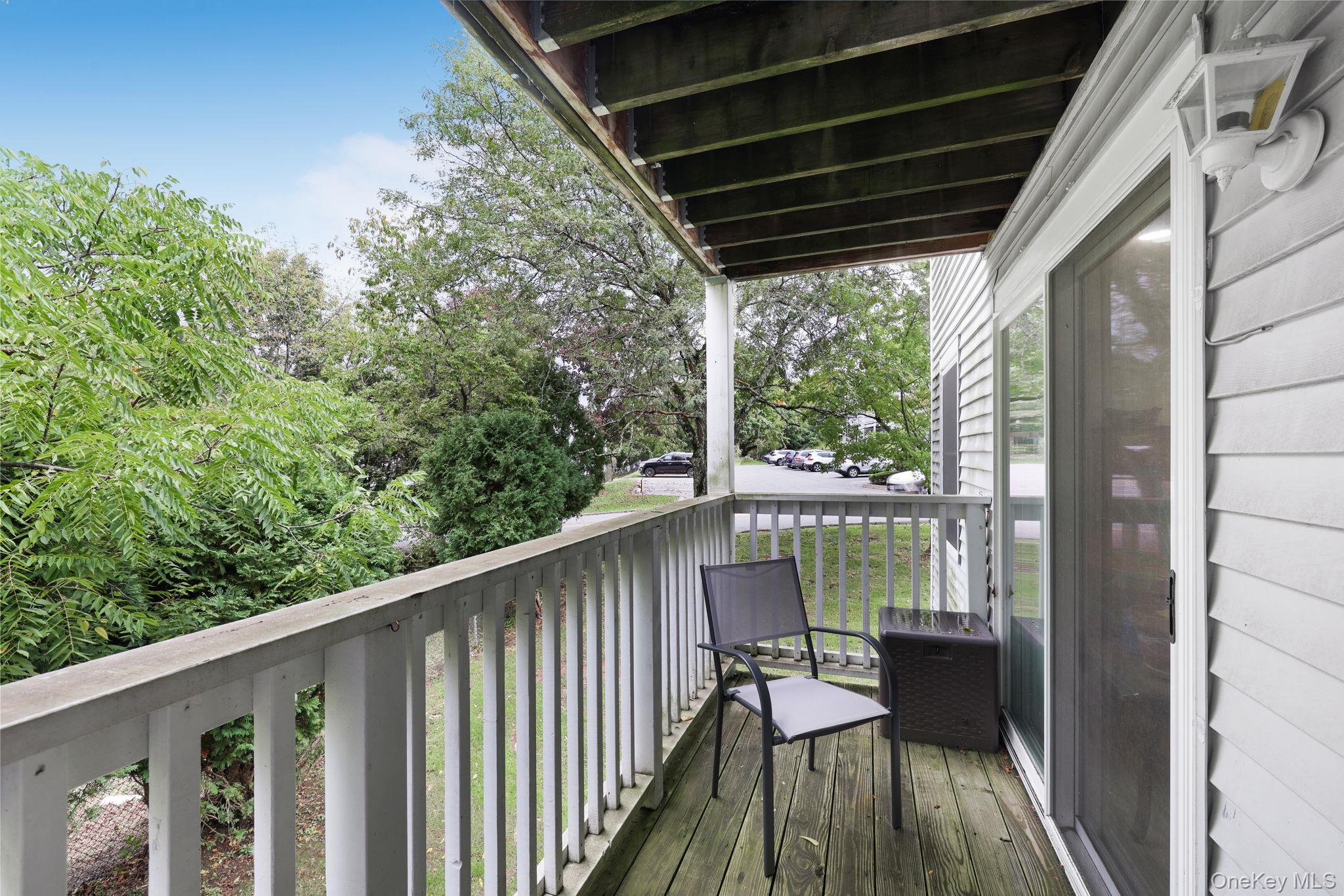 4 Lexington Hill 3 Property Photo 2
