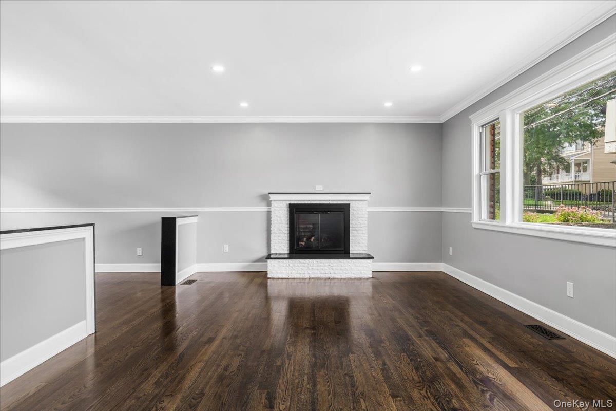 85 Franklin Avenue 1 Property Photo 2