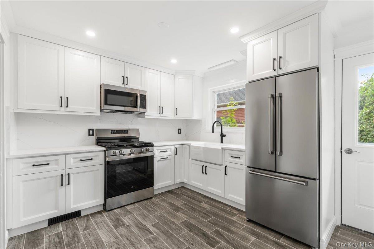 85 Franklin Avenue 1 Property Photo 10