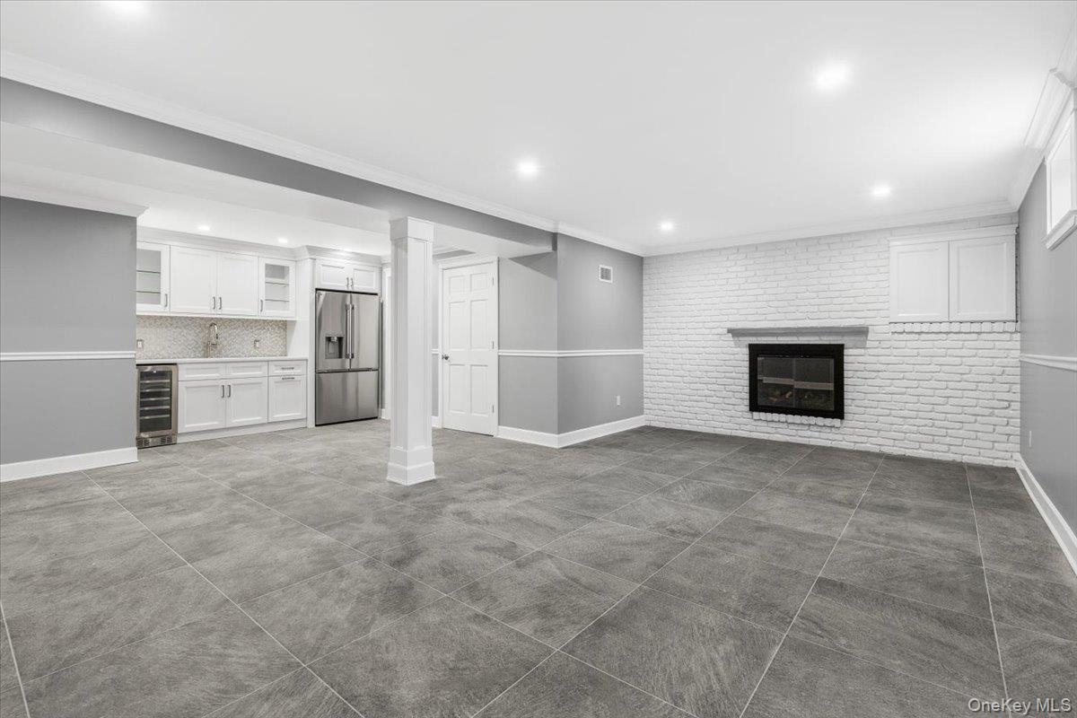 85 Franklin Avenue 1 Property Photo 21