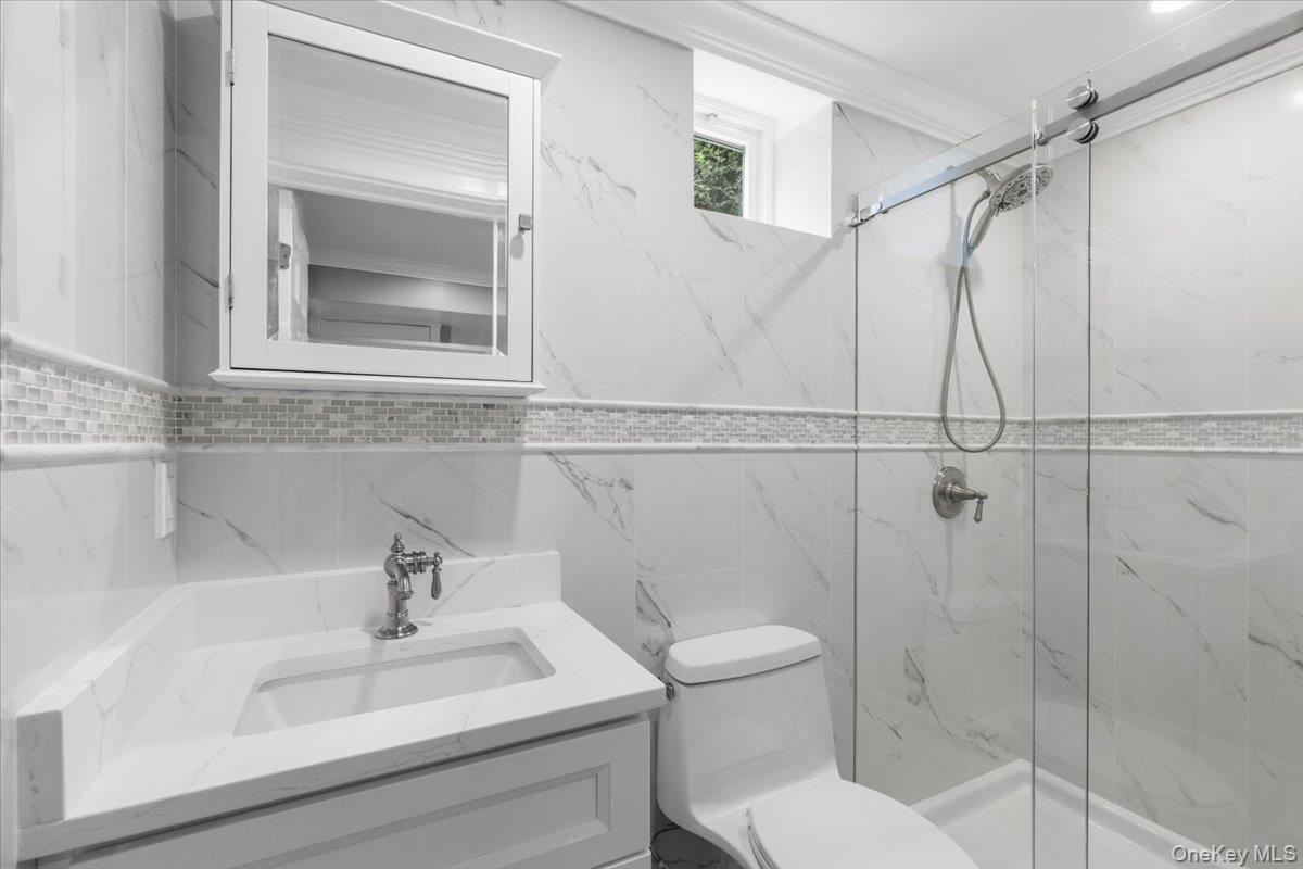 85 Franklin Avenue 1 Property Photo 25