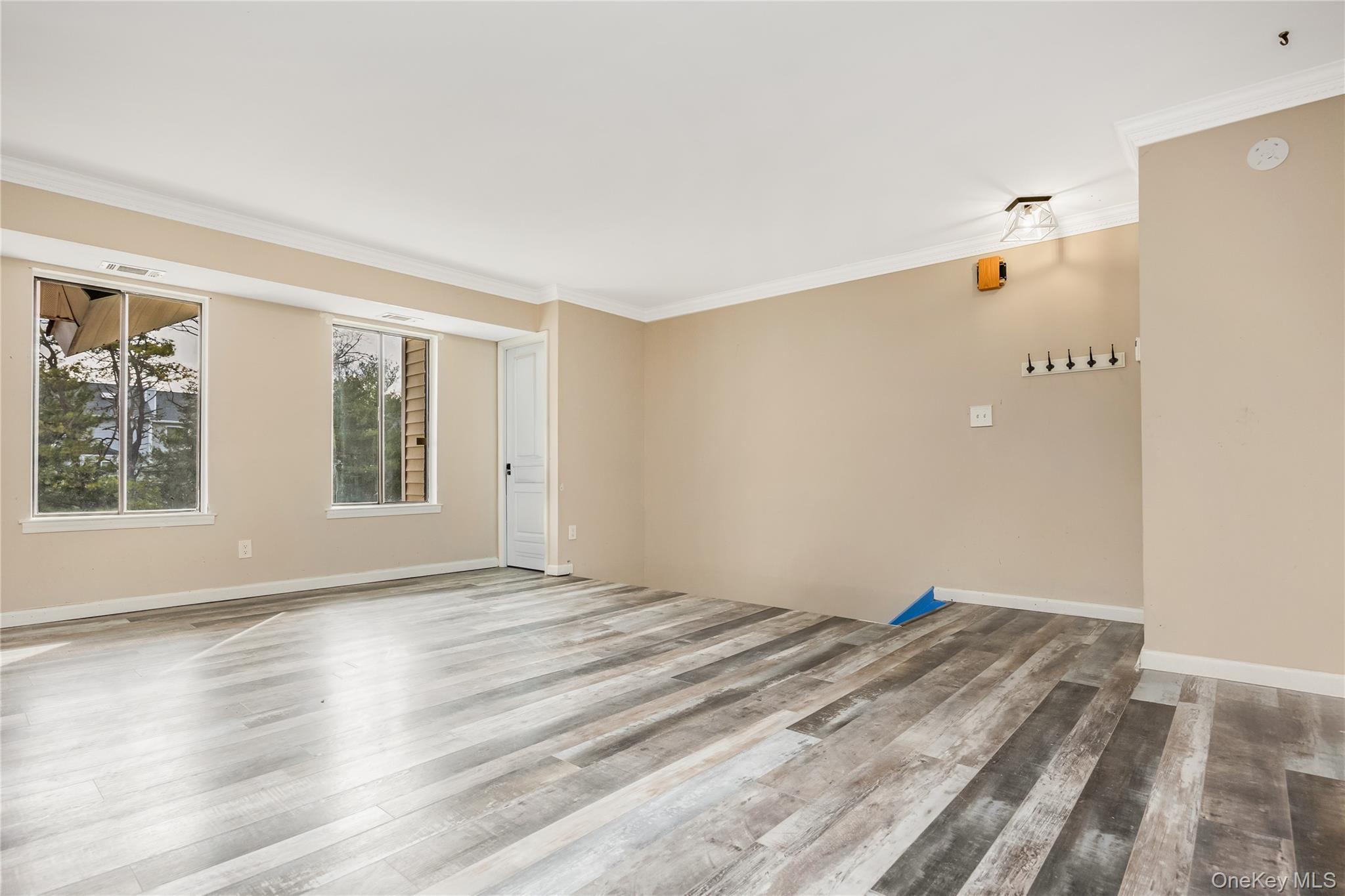 8 Cheyenne Court 8 Property Photo 3
