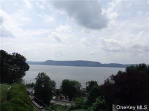 11 Hudson Pt Lane Property Photo 2