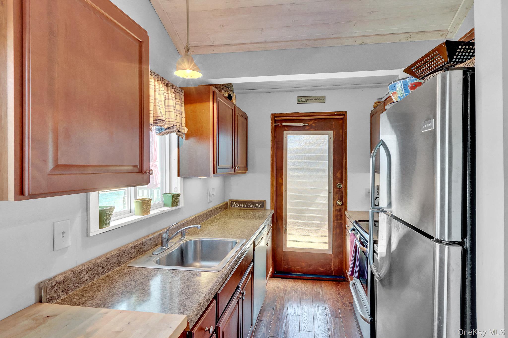 36 Beach Hill Drive Property Photo 10