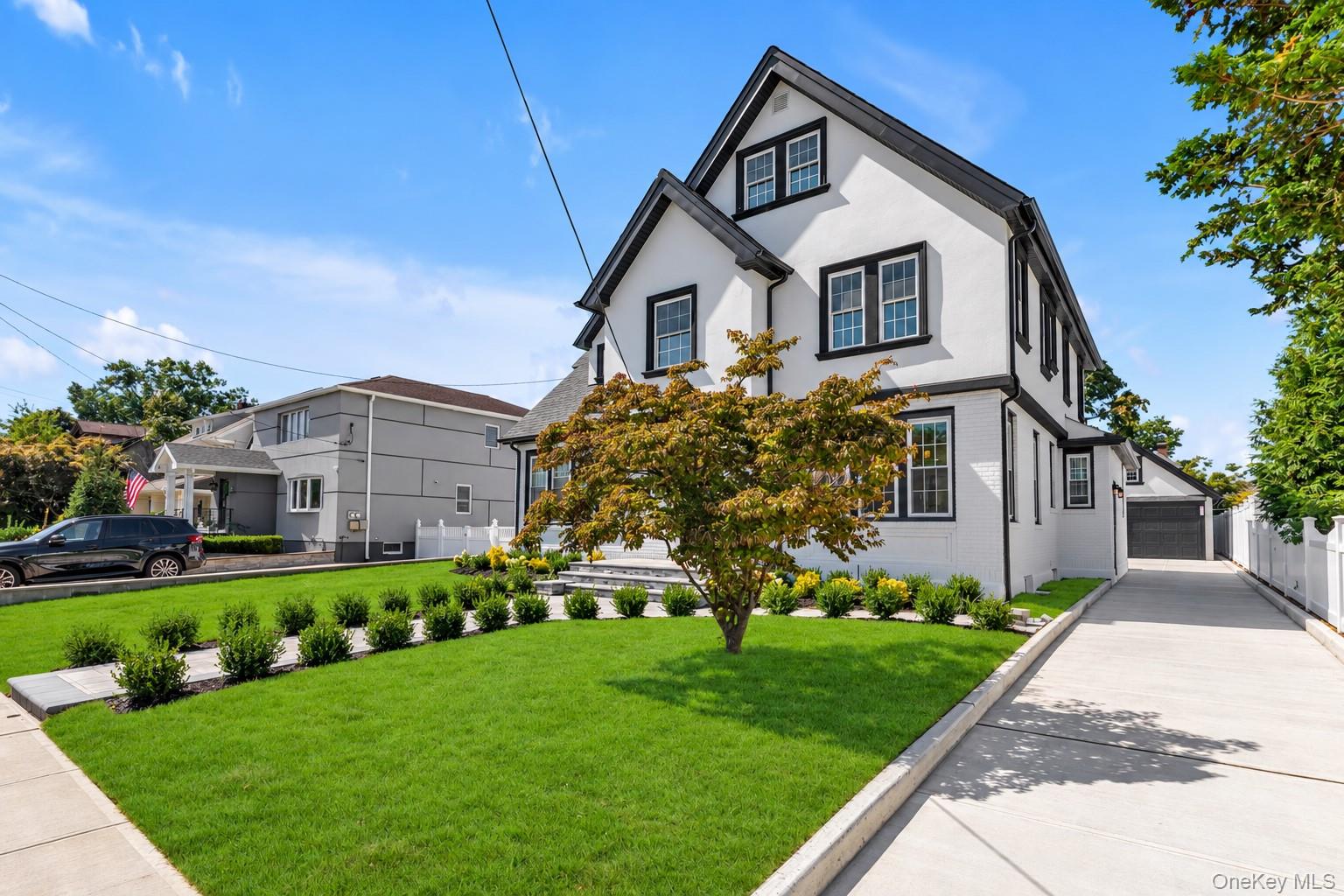 27 2nd Street Property Photo 2