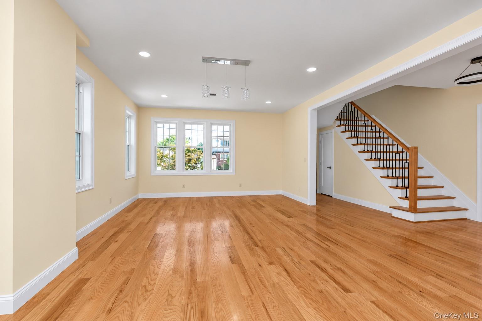 27 2nd Street Property Photo 4