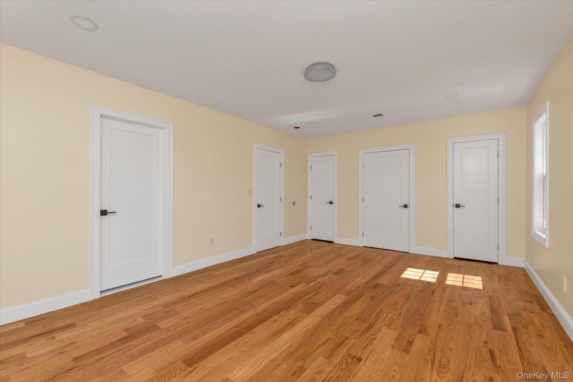 27 2nd Street Property Photo 14