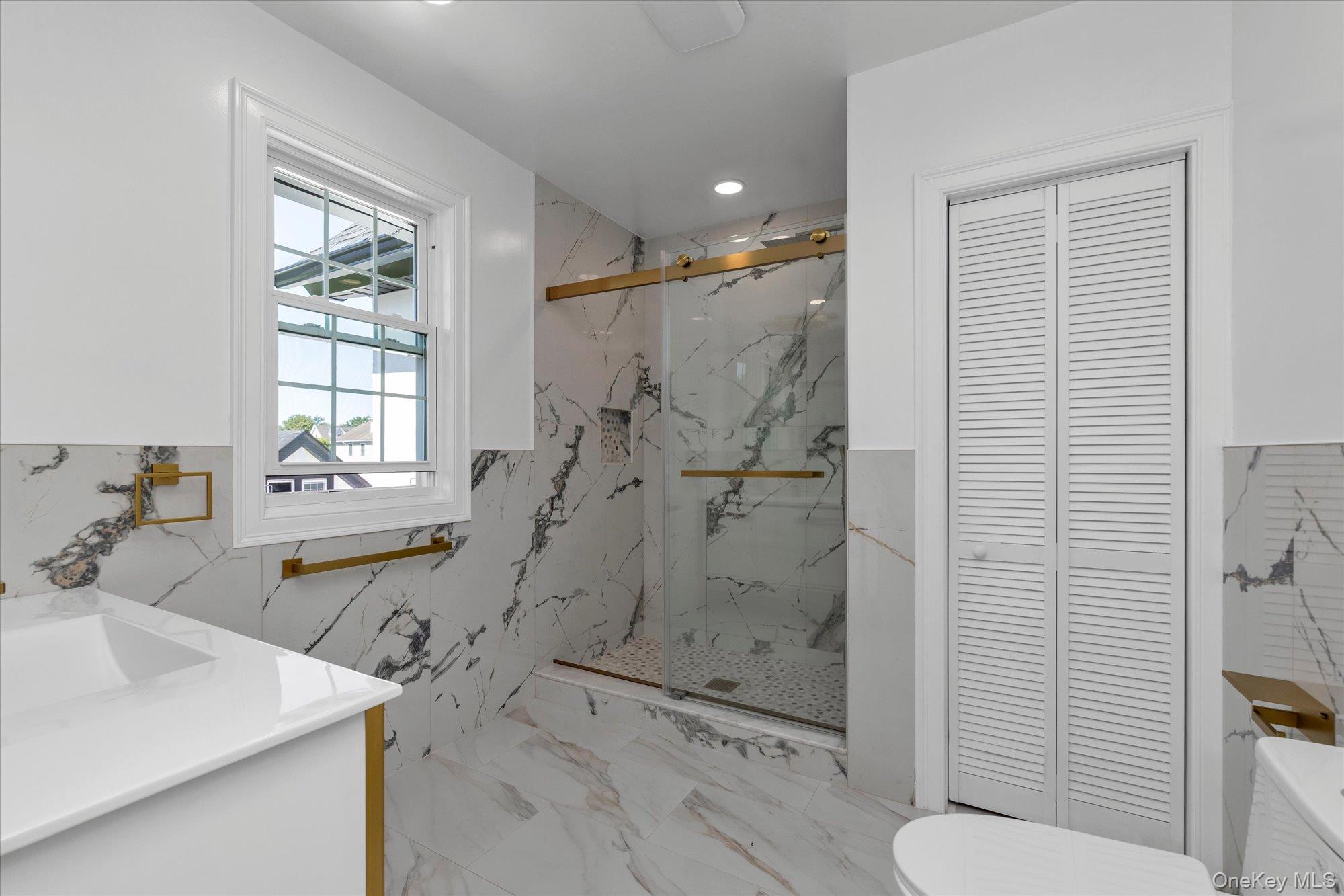 27 2nd Street Property Photo 15