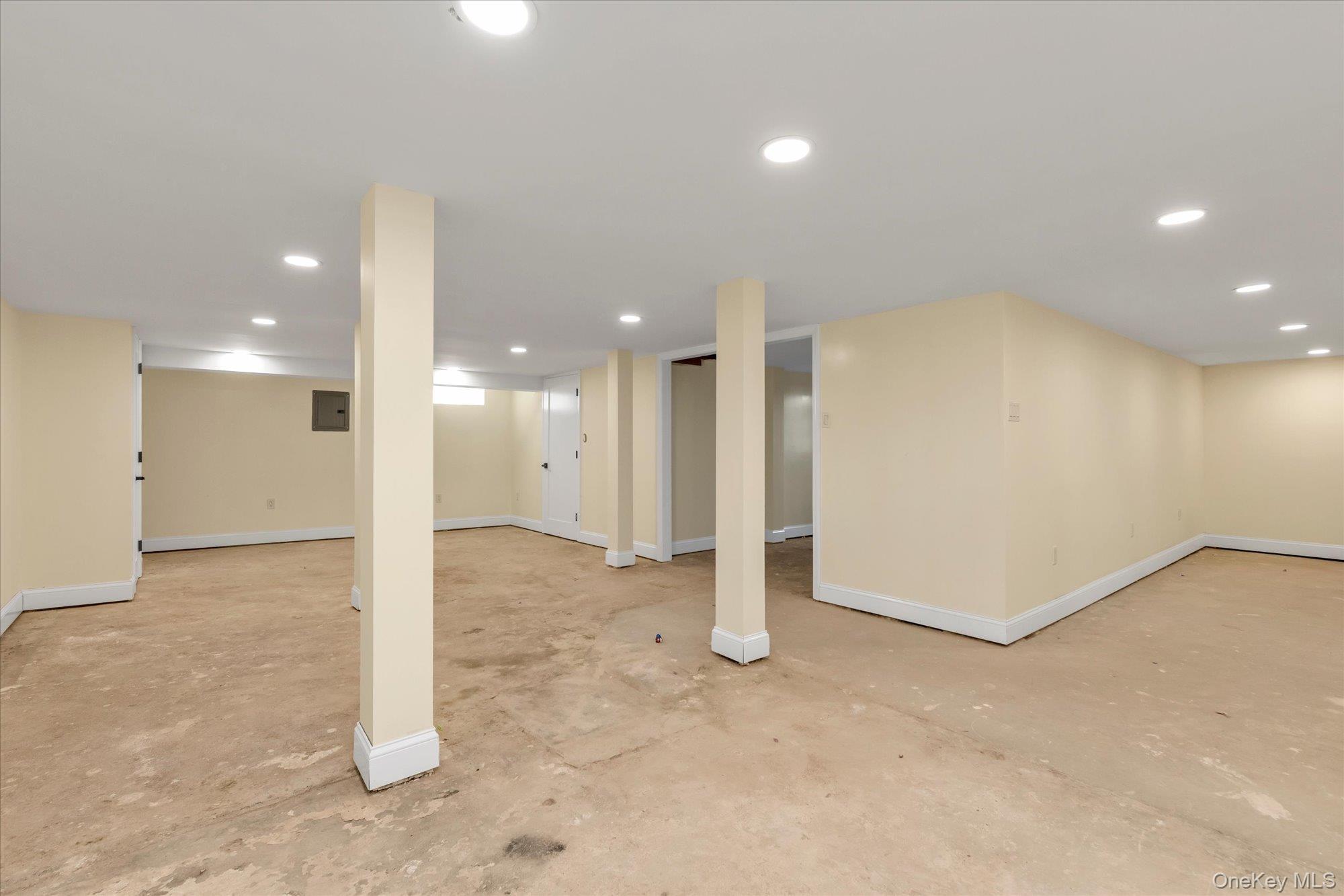27 2nd Street Property Photo 23