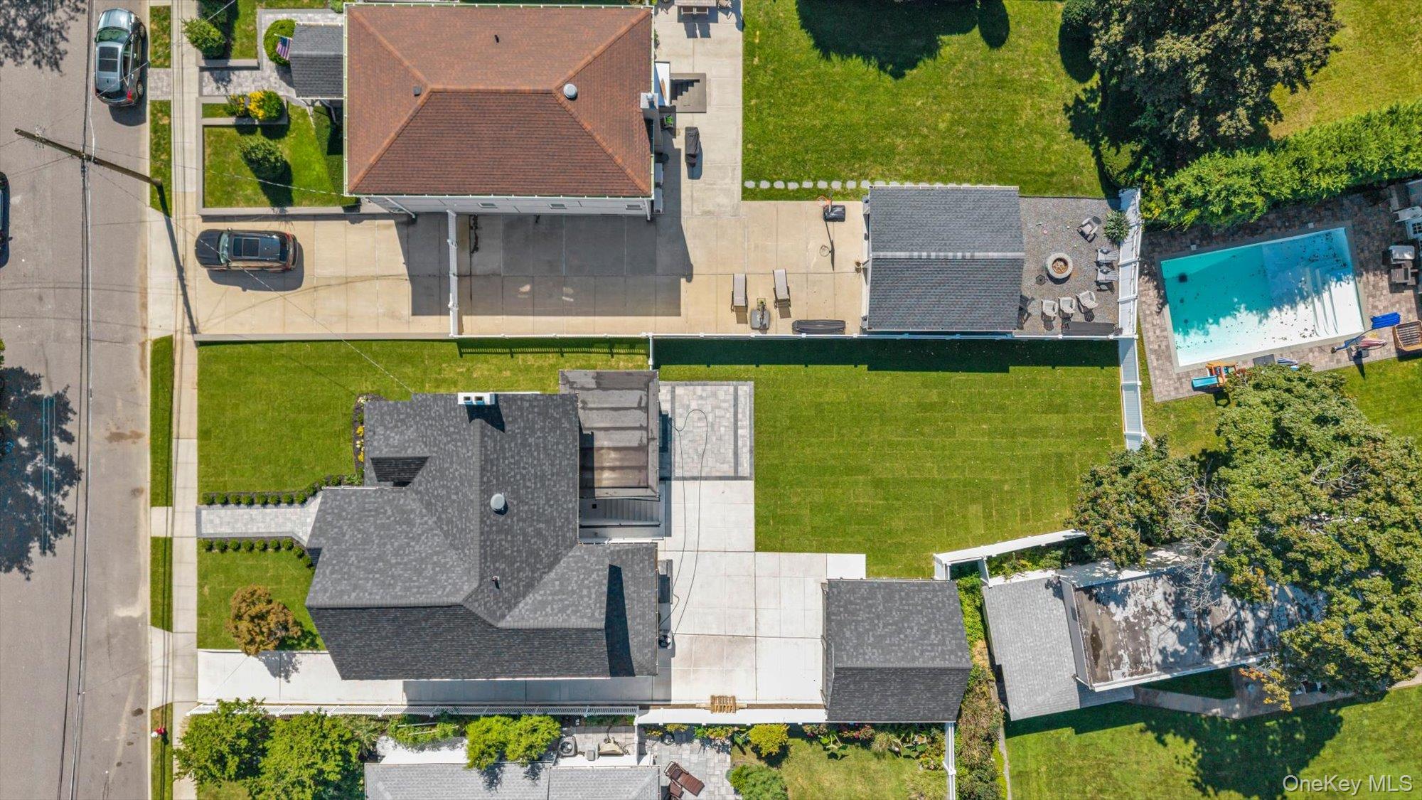 27 2nd Street Property Photo 29