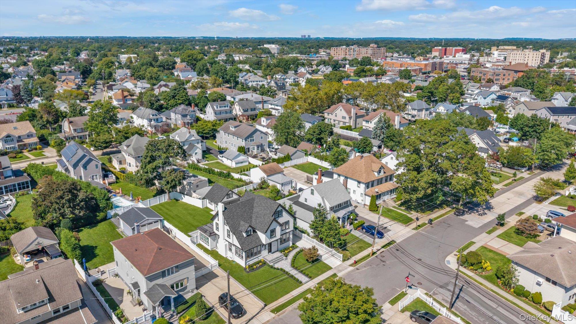 27 2nd Street Property Photo 32
