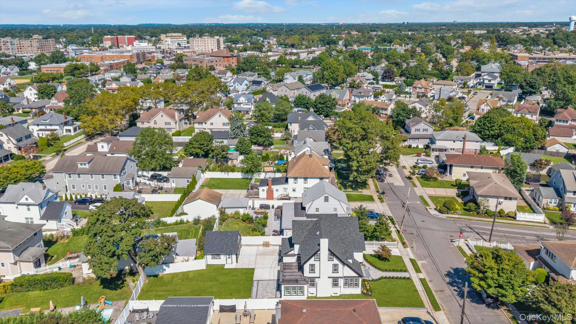 27 2nd Street Property Photo 33