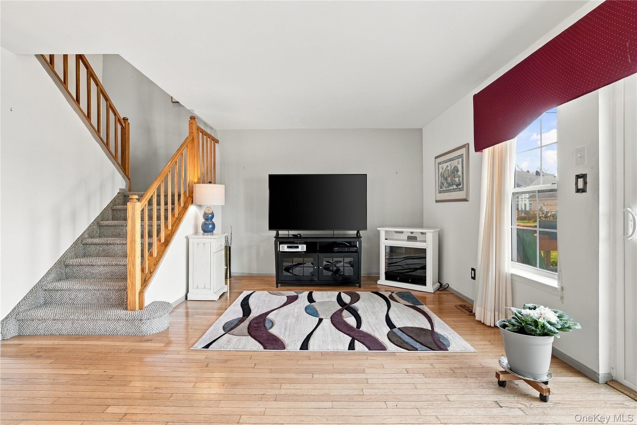 77 Sunburst Terrace Property Photo 13