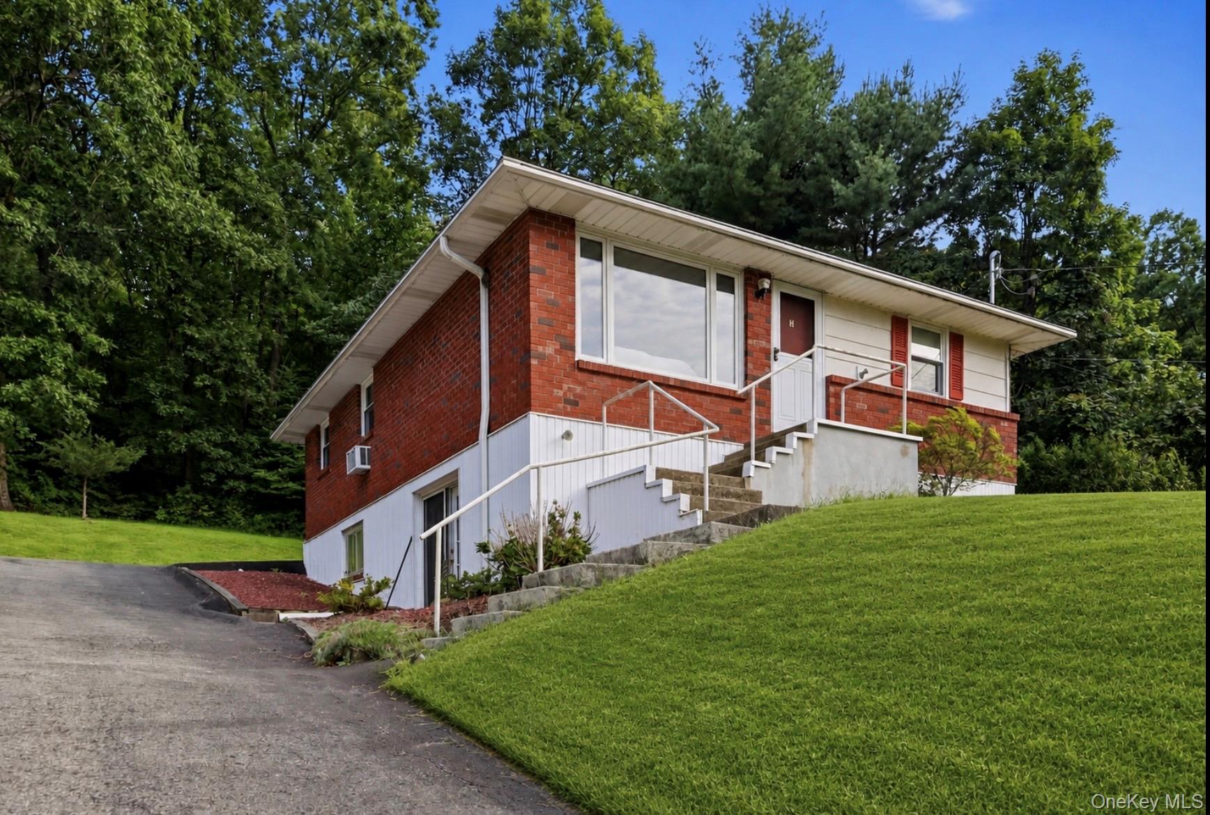 80 Greenwood Drive Property Photo 1
