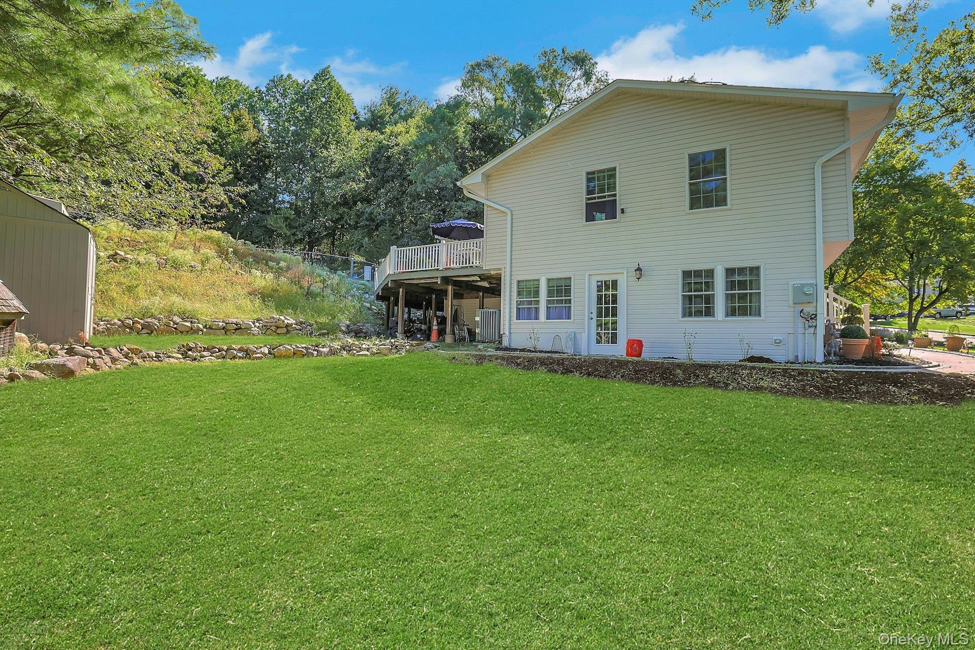 16 Annette Lane Property Photo 28