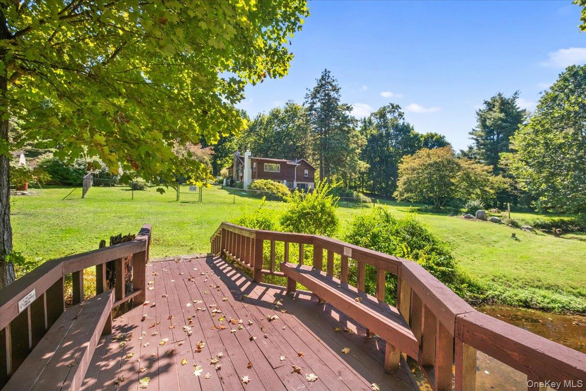 291 Peekskill Hollow Road Property Photo 4