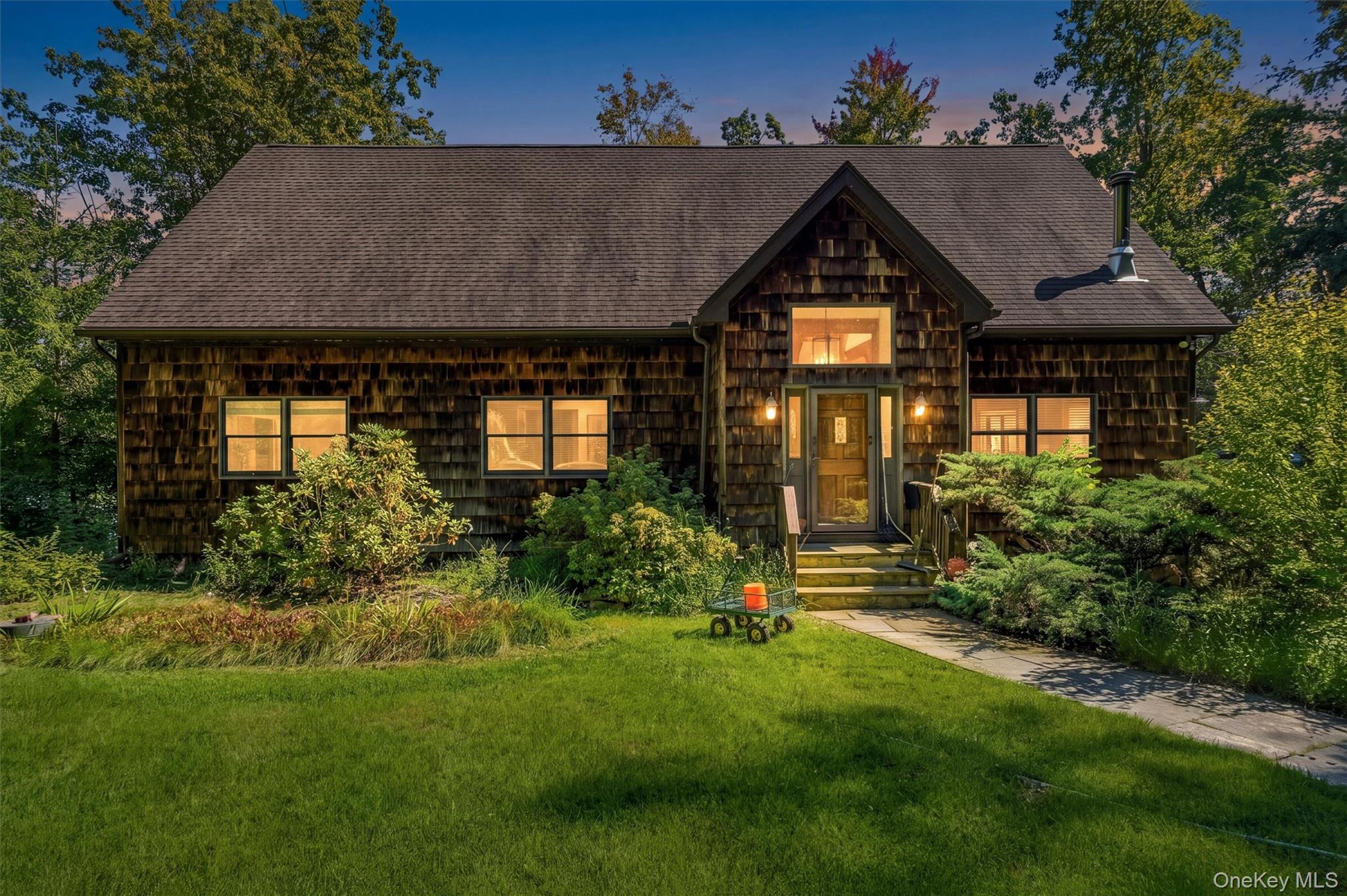 104 Old Forge Drive Property Photo 1