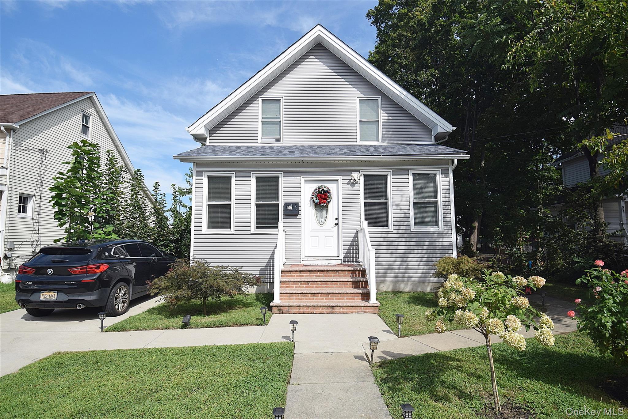 17 Maple Avenue Property Photo 1