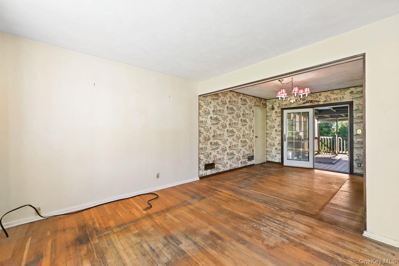 21 Allan Road Property Photo 5