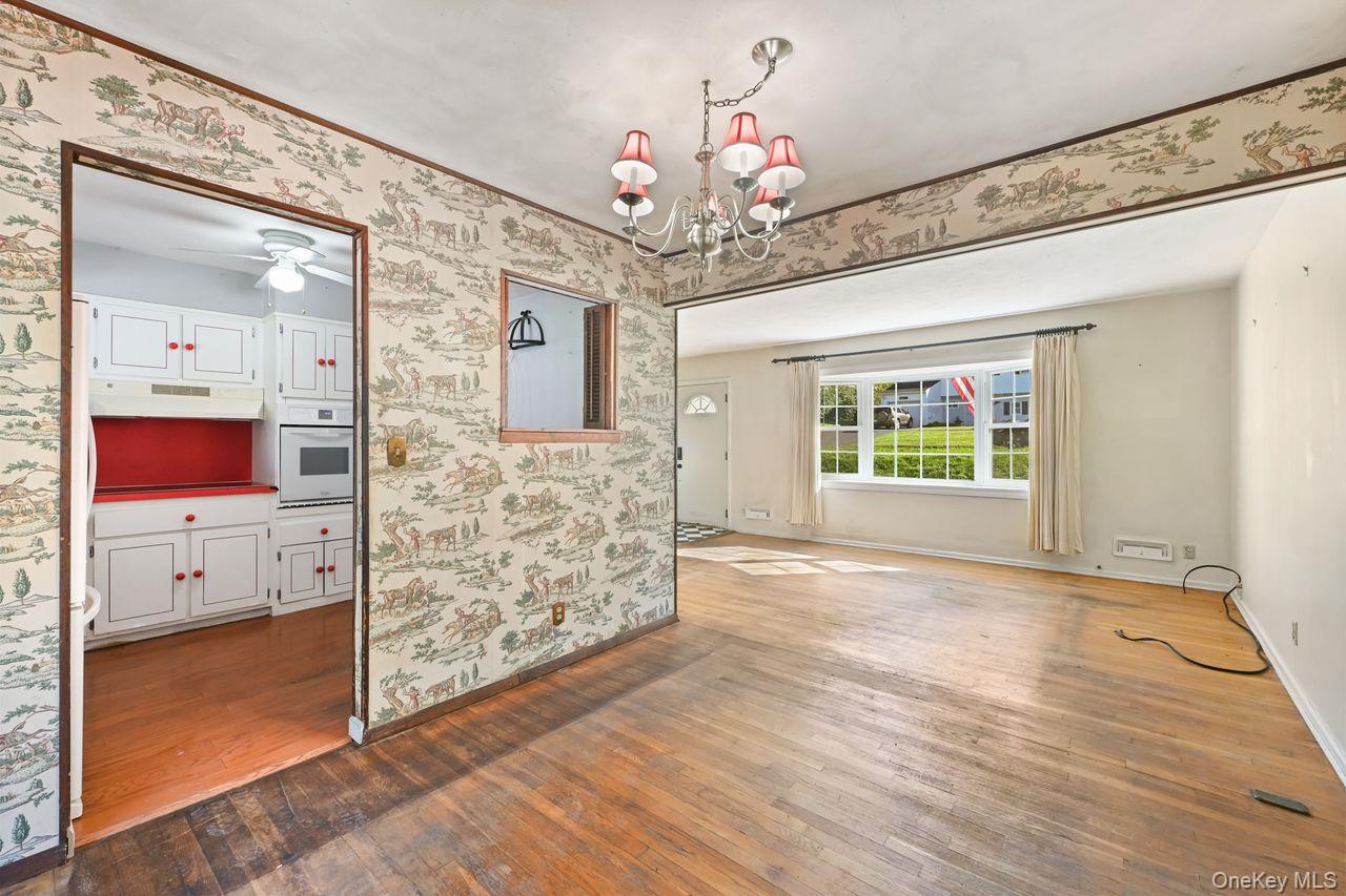 21 Allan Road Property Photo 6