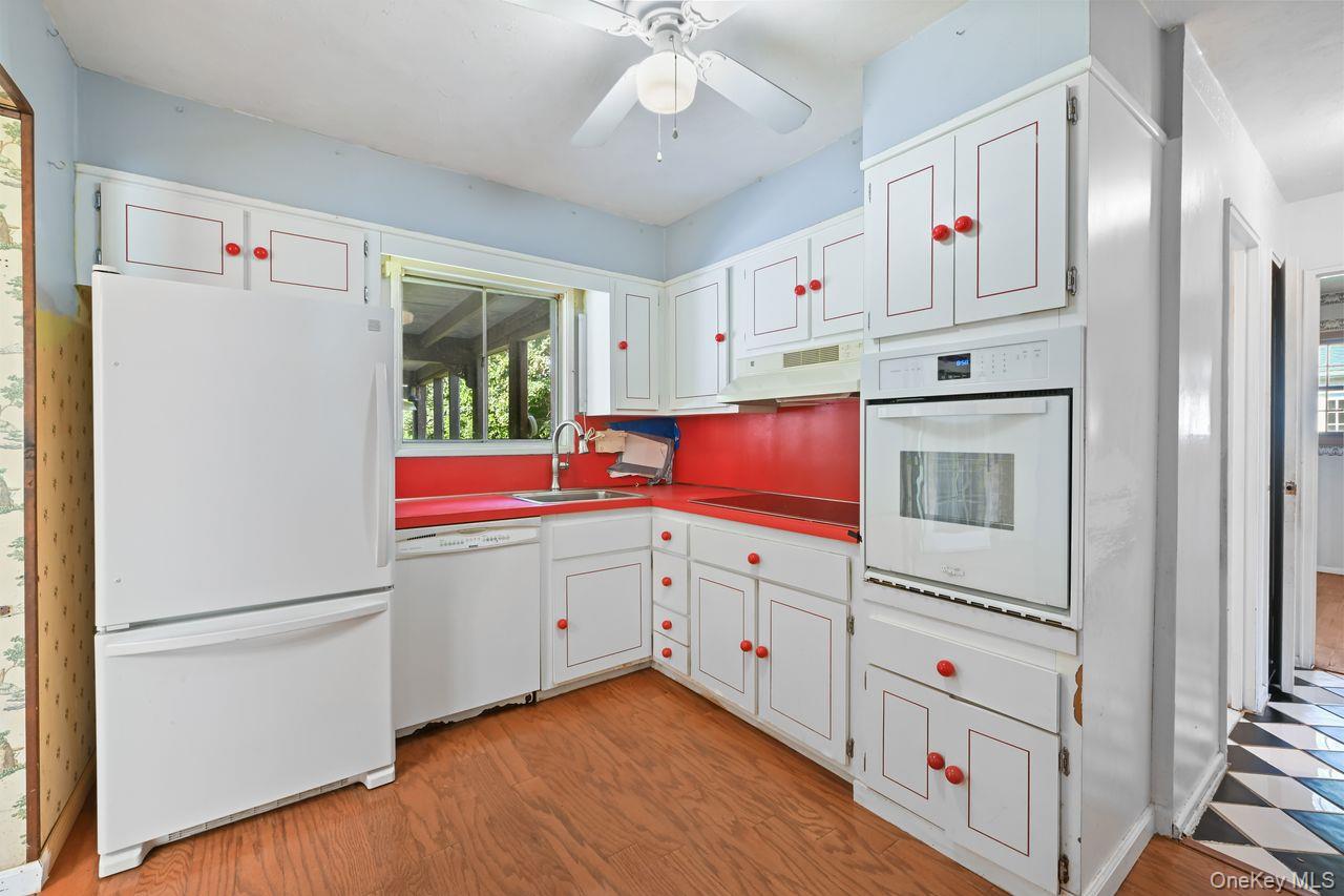 21 Allan Road Property Photo 9