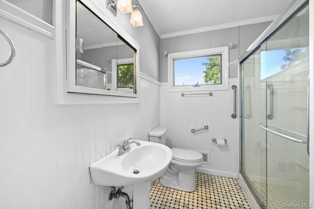 21 Allan Road Property Photo 14
