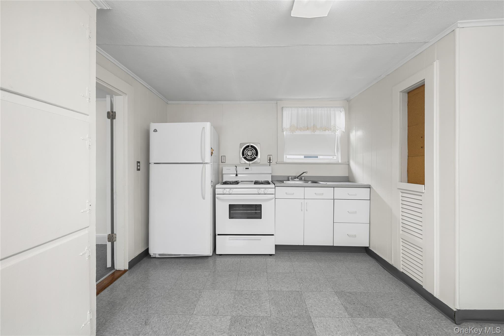 120 N Ocean Avenue Property Photo 16