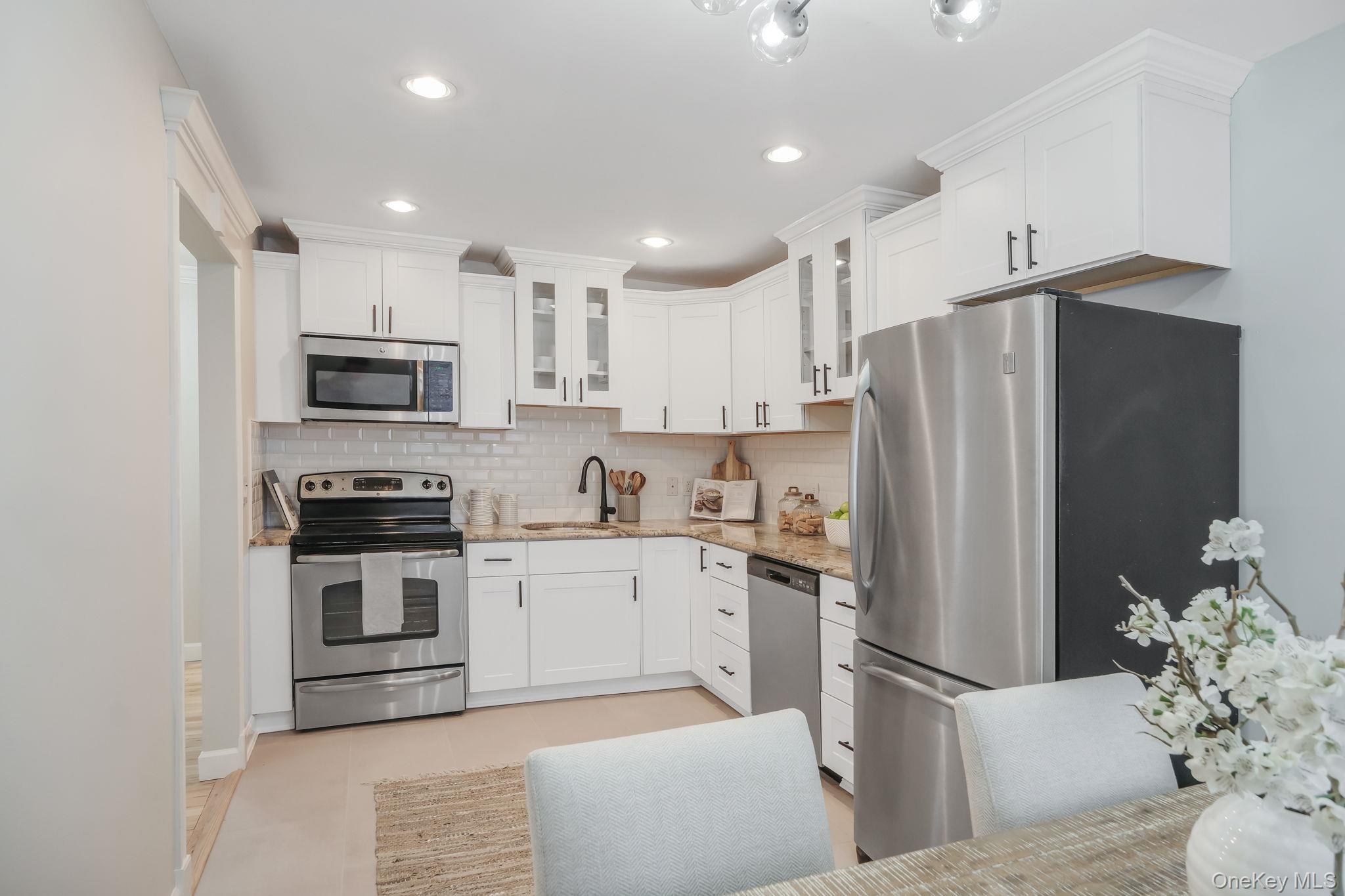 10 Smithtown Boulevard 6a Property Photo 12