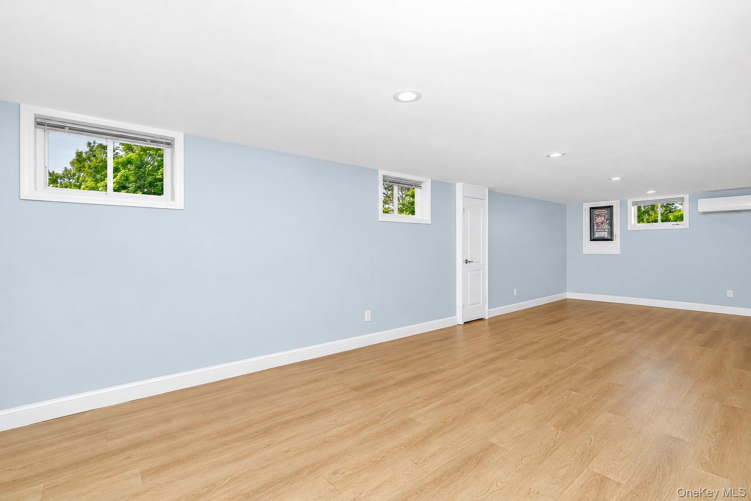 20 Danbury Avenue Property Photo 31
