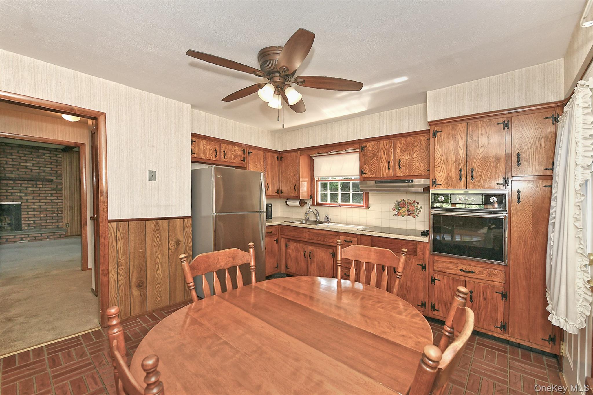 20 Brook Lane Property Photo 9