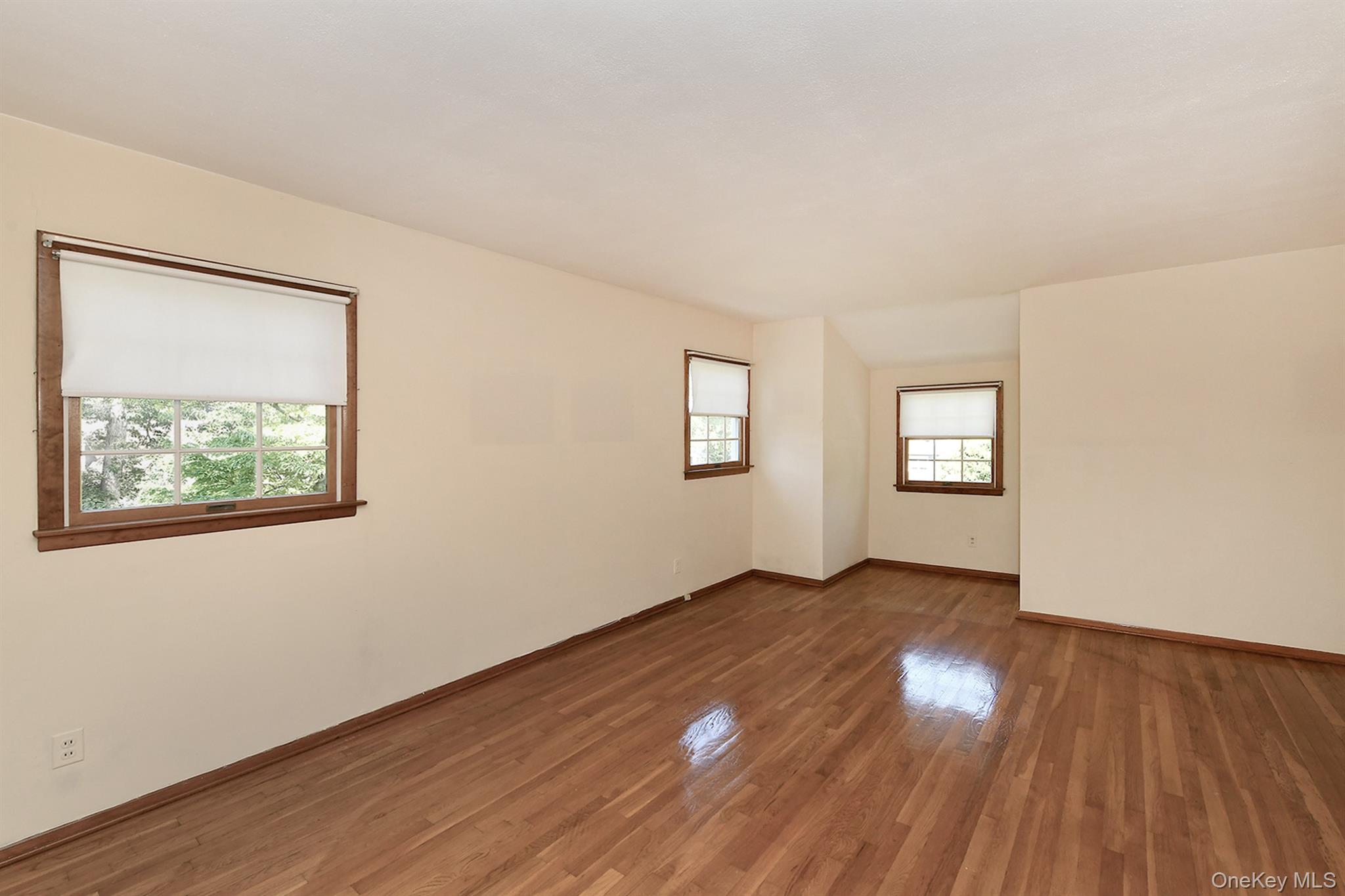 20 Brook Lane Property Photo 19