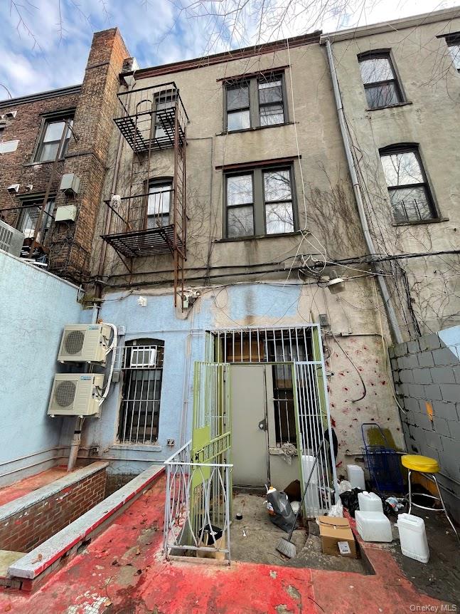 228 Utica Avenue Property Photo 2