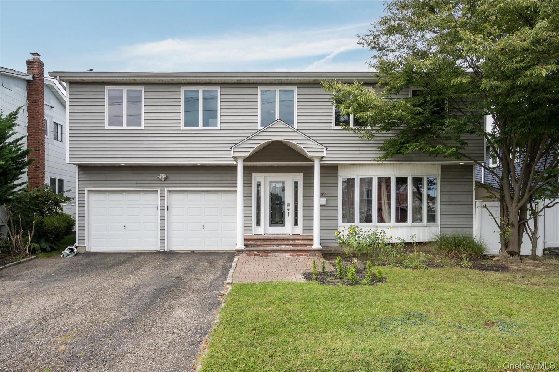 3060 Shore Drive Property Photo 1