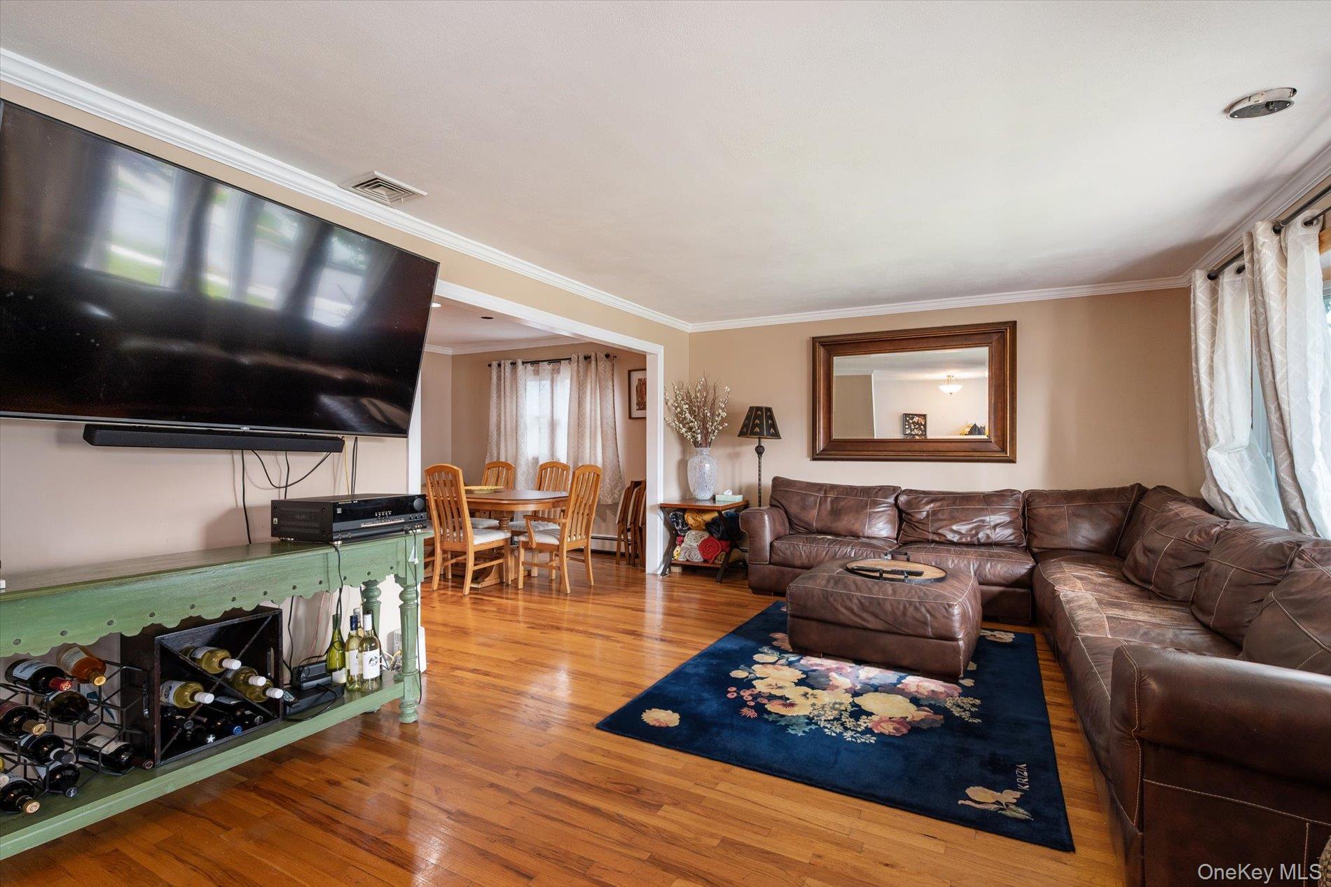 3060 Shore Drive Property Photo 4