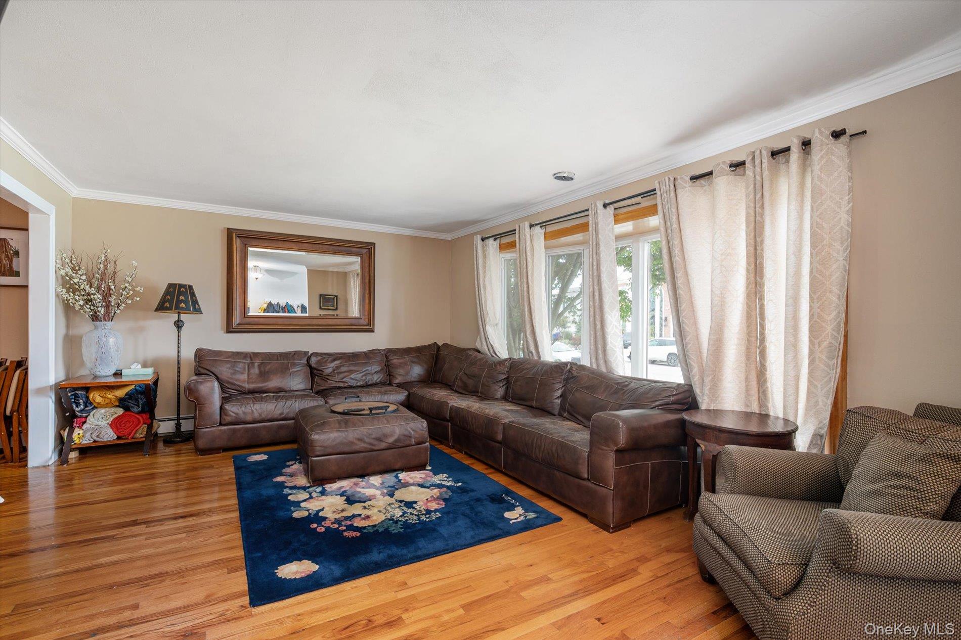 3060 Shore Drive Property Photo 5