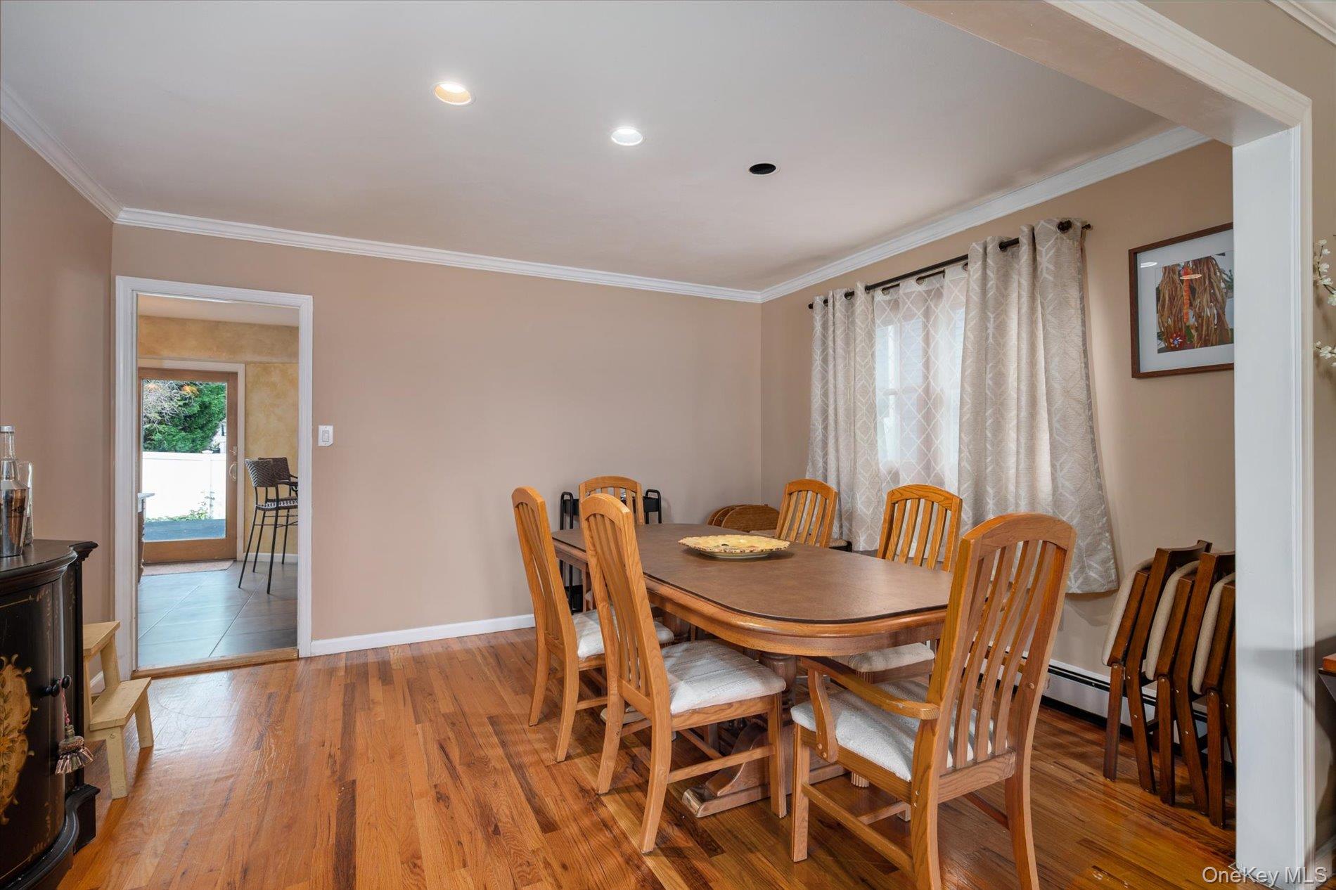 3060 Shore Drive Property Photo 6