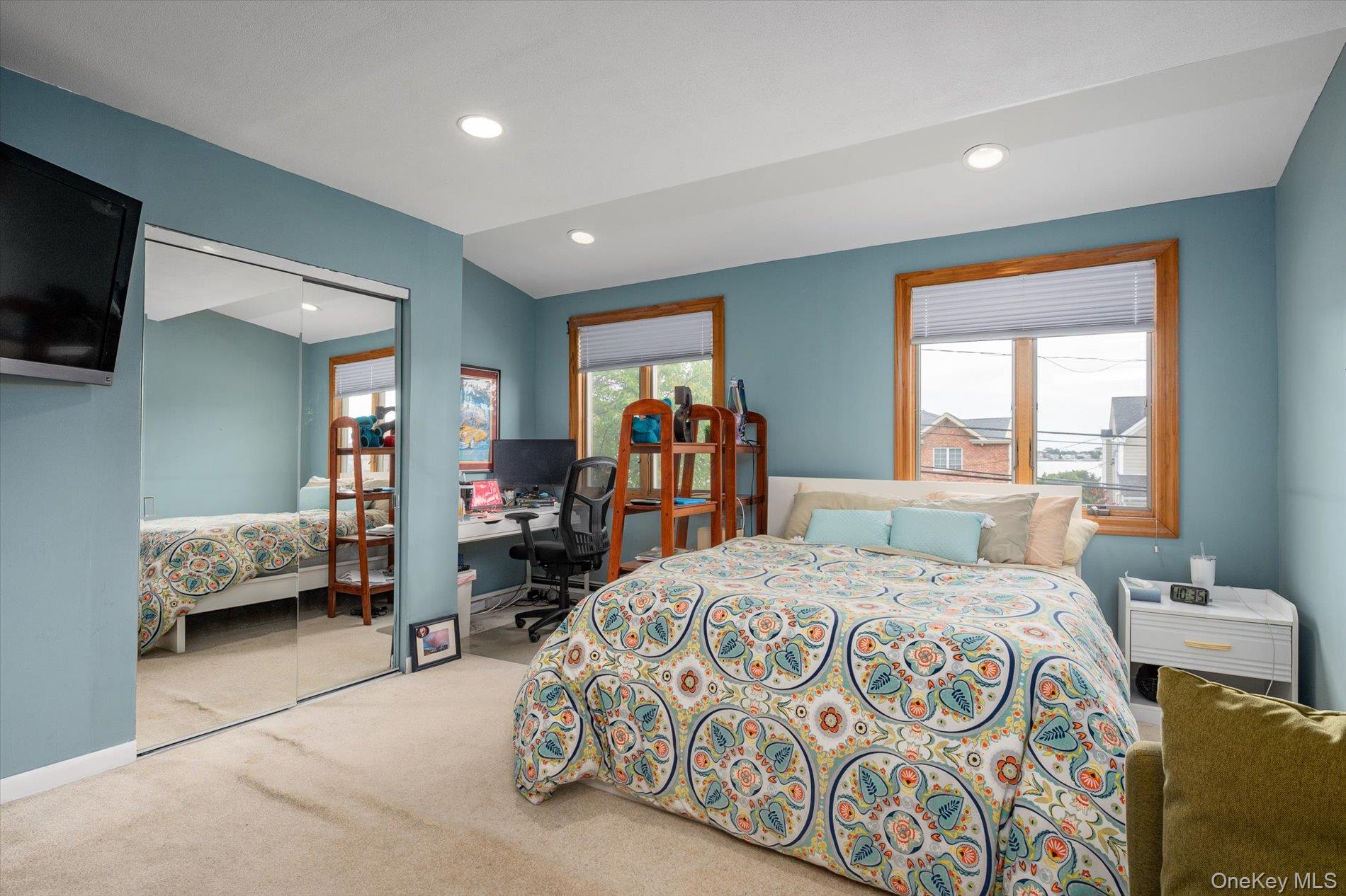 3060 Shore Drive Property Photo 16