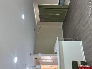 223-46 Hempstead Avenue Property Photo 8