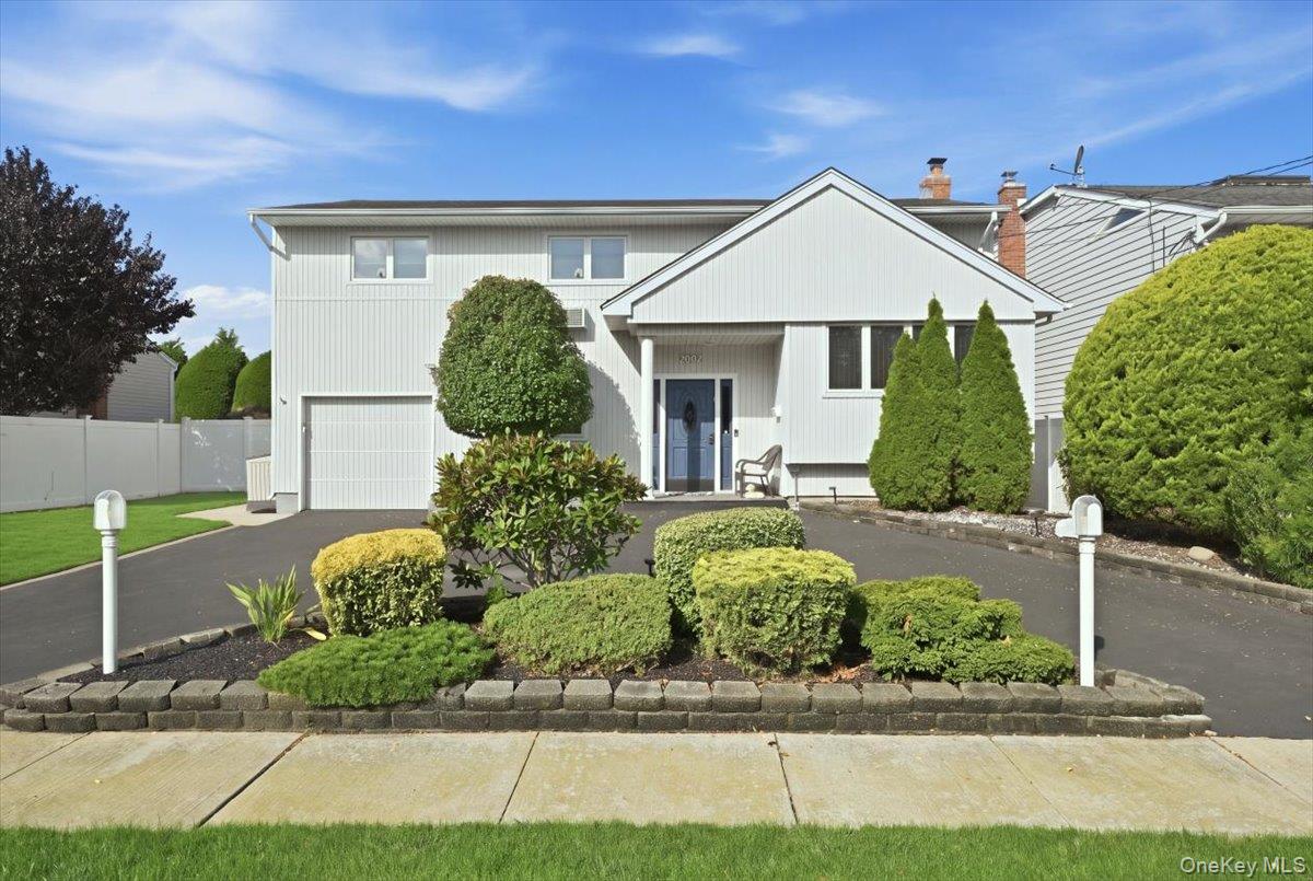 2872 Bayview Avenue Property Photo 1