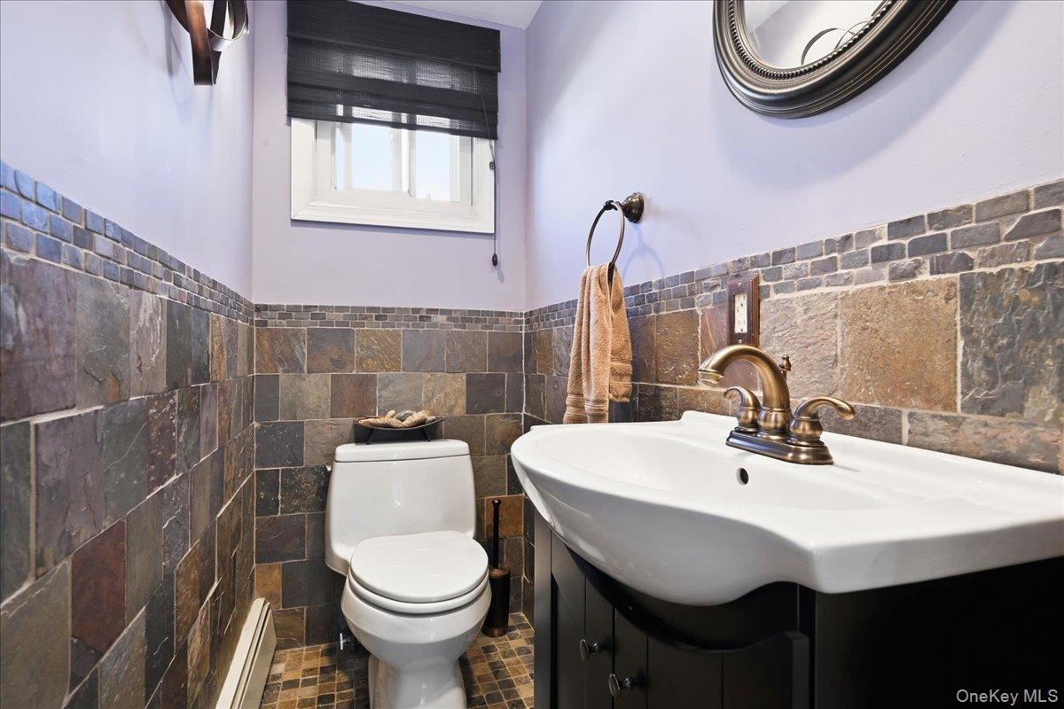 2872 Bayview Avenue Property Photo 12