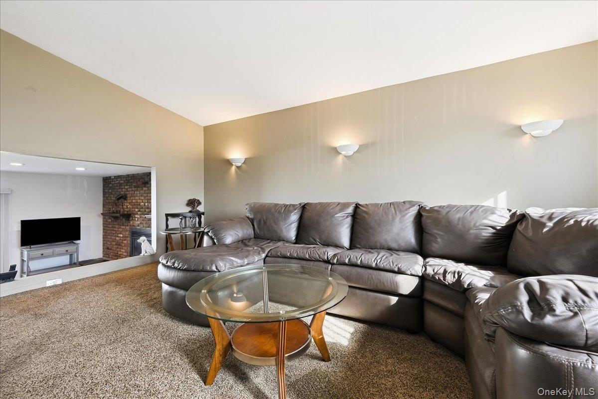 2872 Bayview Avenue Property Photo 17