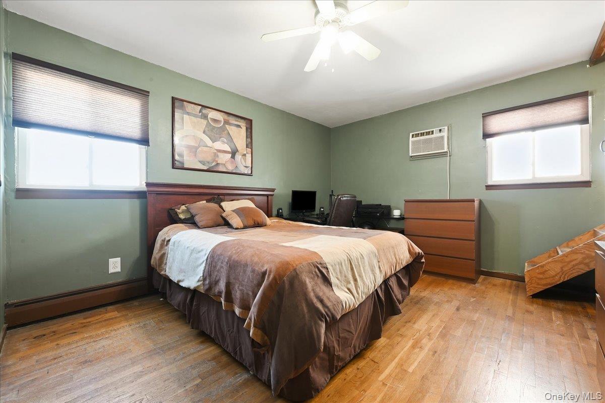 2872 Bayview Avenue Property Photo 26