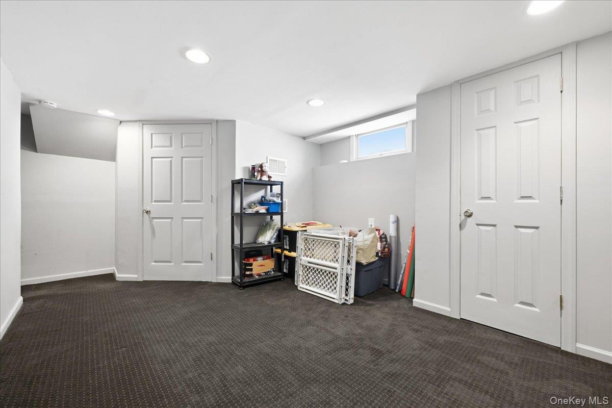 2872 Bayview Avenue Property Photo 30