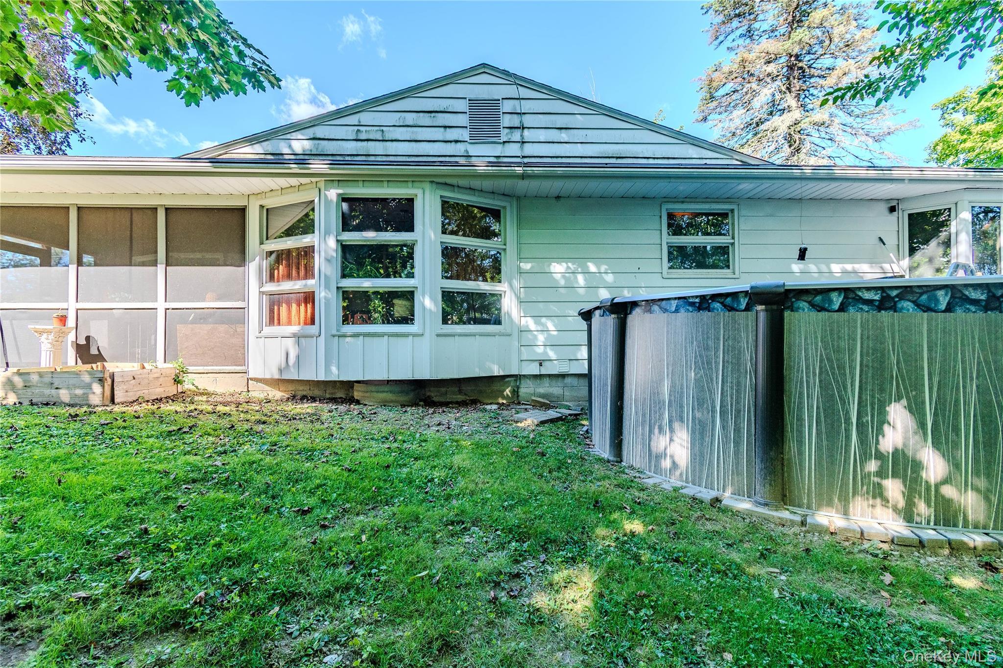 6 Hope Lane Property Photo 4