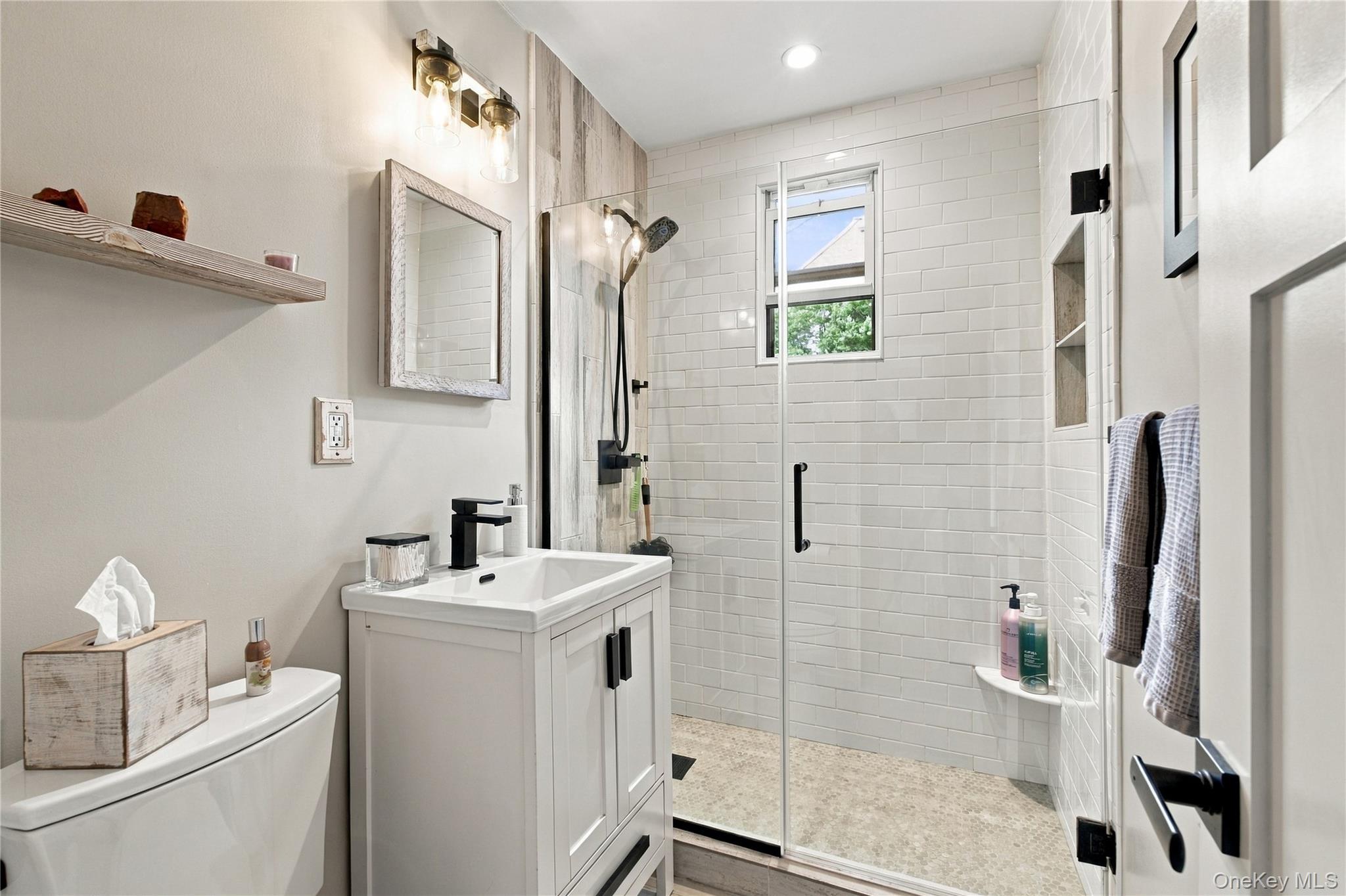 2 Bryant Crescent 1n Property Photo 12