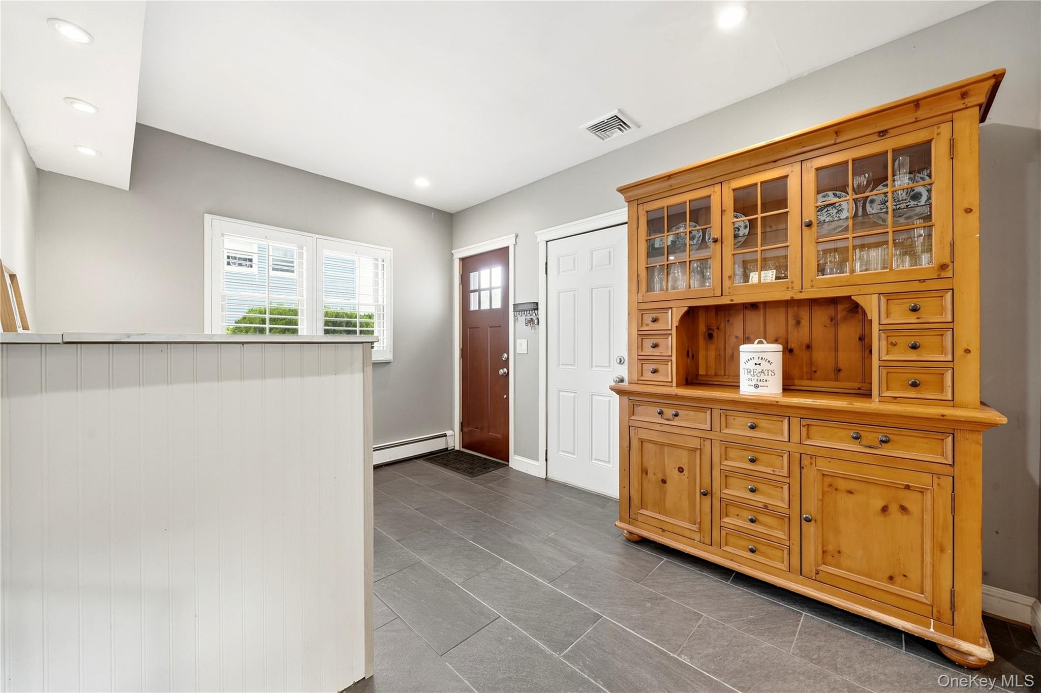 2 Baltic Place Property Photo 24
