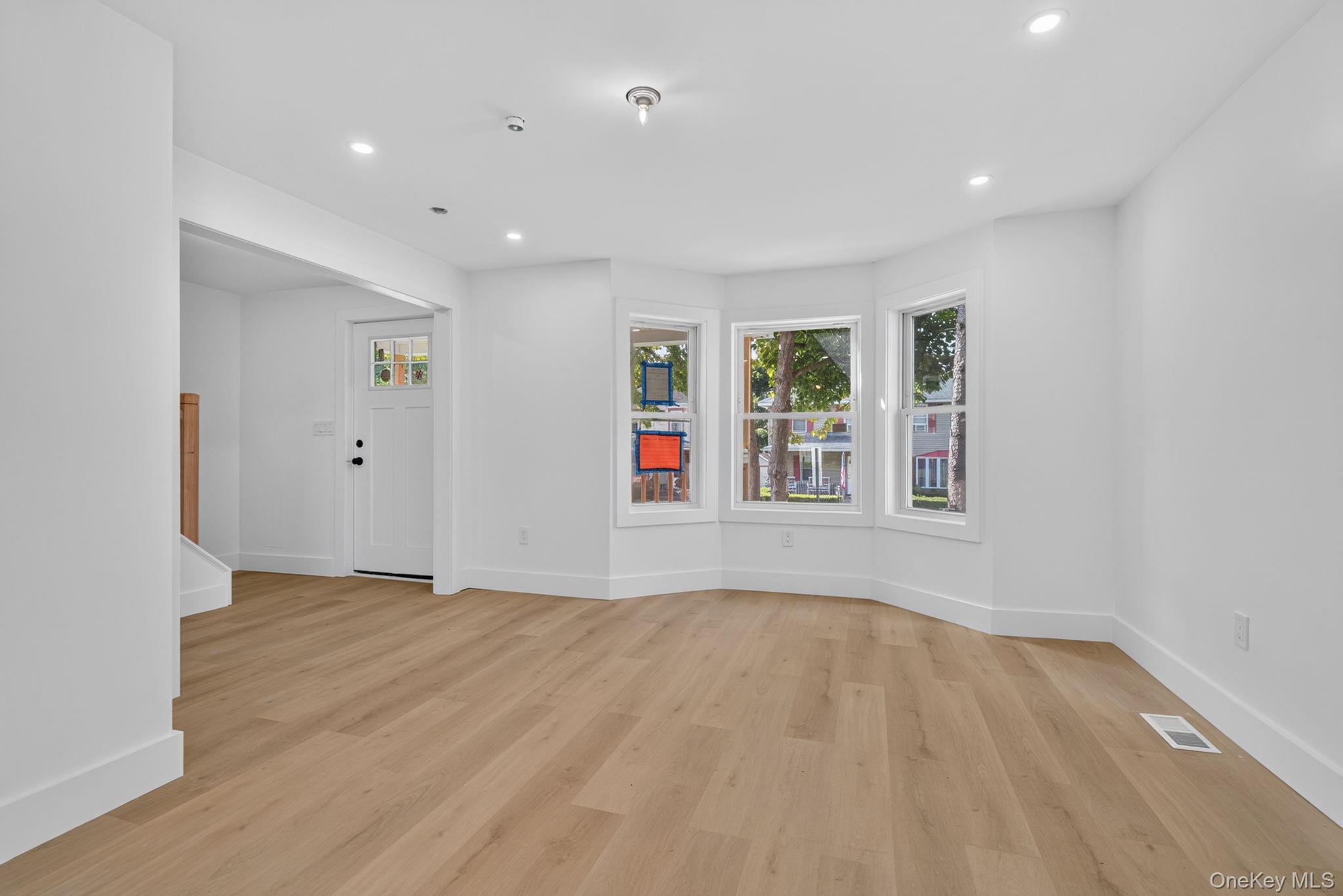 76 Poplar Street Property Photo 8