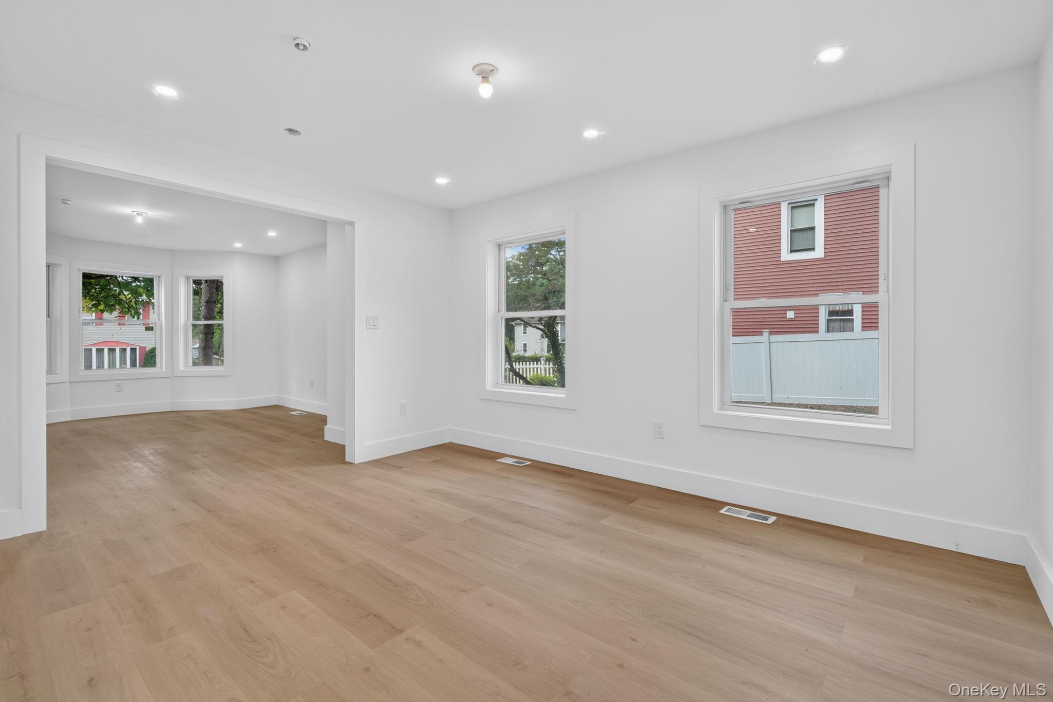76 Poplar Street Property Photo 12