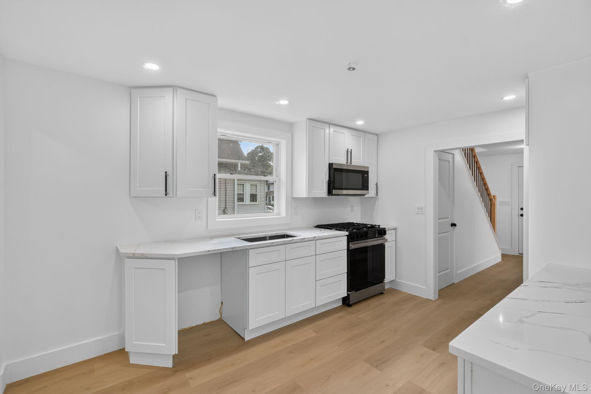 76 Poplar Street Property Photo 14